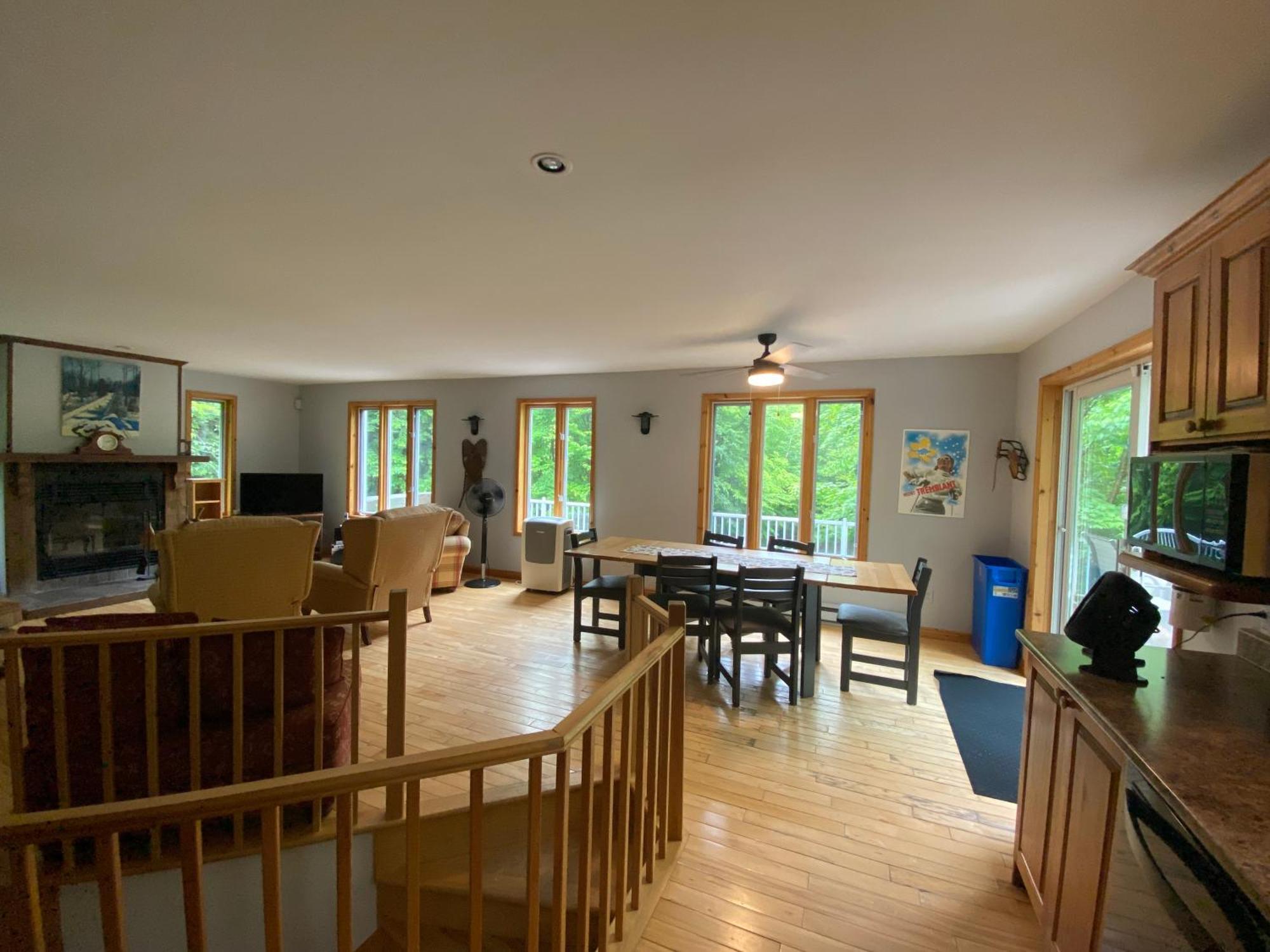 Chalets Et Studios Le Vent Du Nord Lac Superieur Room photo