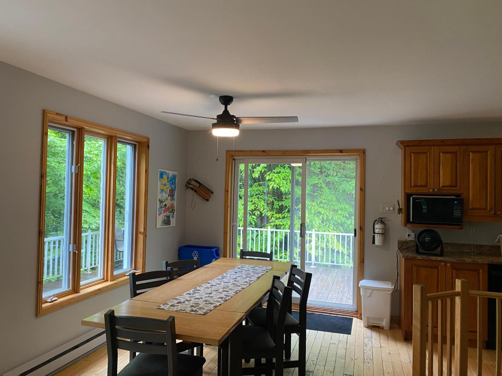 Chalets Et Studios Le Vent Du Nord Lac Superieur Room photo